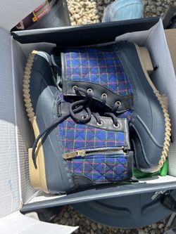 Size 8 Tommy Girl Boots 