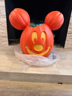 2023 Disney Parks Giant Mickey Mouse Light Up Pumpkin Jack-O-Lantern Blow Mold