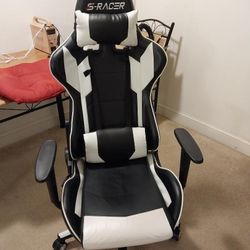 S-Racer Gaming Chair – Good Condition!