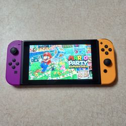 NINTENDO SWITCH LIKE NEW (MODDED) with Over 100  SWITCH GAMES and 7000 Retro Games