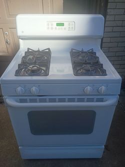 GE White Gas Range Stove Oven Works Excellent Delivery is Available