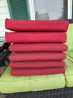 (6) HAMPTON BAY OUTDOOR CUSHIONS