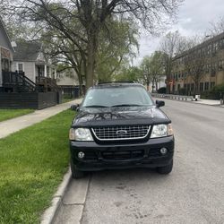 2004 Ford Explorer