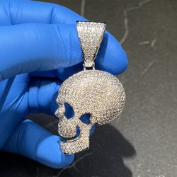 14K WHITE GOLD FILLED VVS CZ SKULL PENDANT 