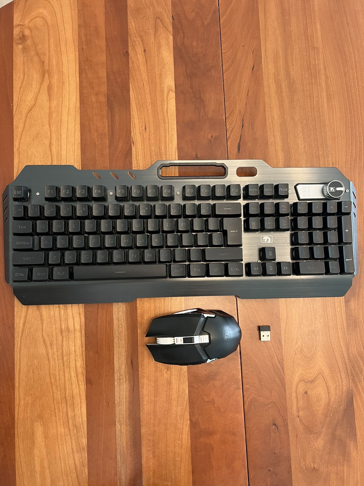 Wireless Gaming Key Board & Mouse