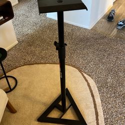 PROLINE Monitor Stand 