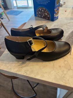 Folklorico Womens/Girls Shoes size US 8 (25 Mexico Size)