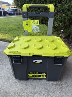 New -Ryobi rolling tool box
