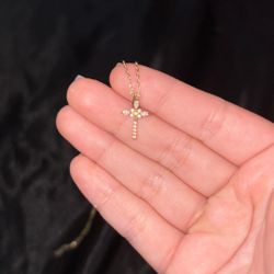10k S Diamond Cross Pendant 