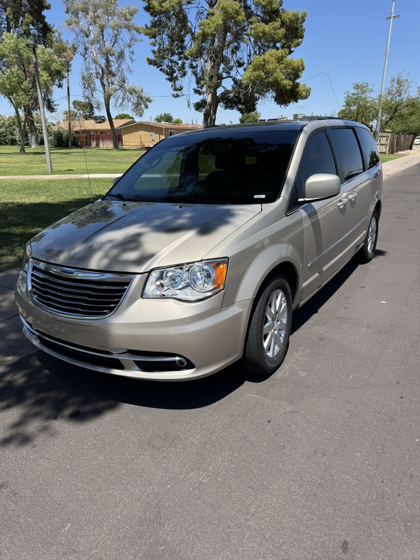 2016 Chrysler Town & Country