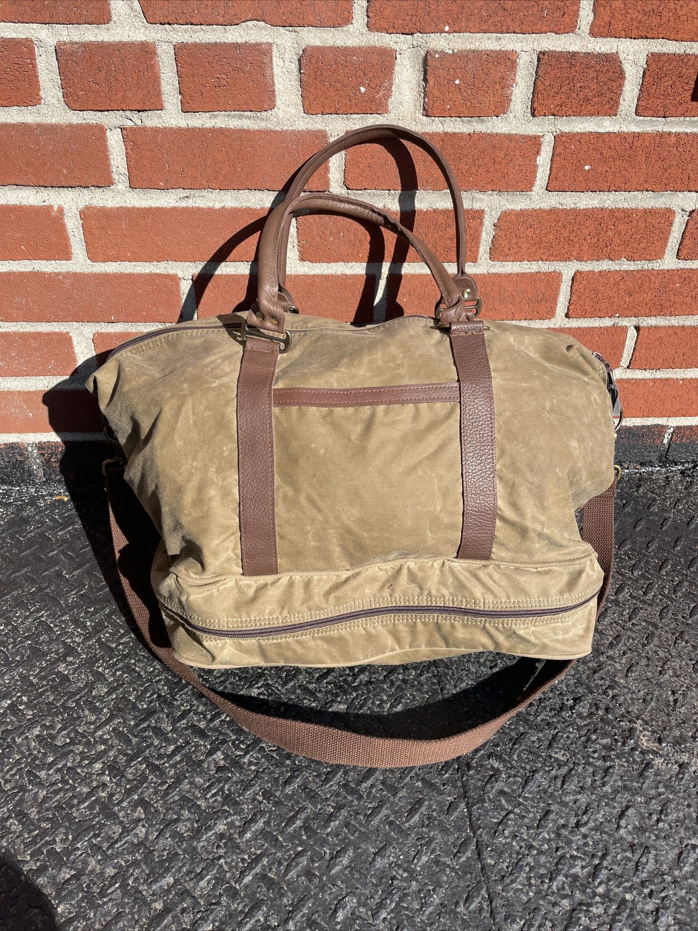Scarborough & Tweed Outback Wax Tote Canvas Olive Army Banker Bag