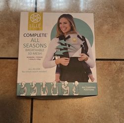 Lillebaby Complete All Seasons 6 in 1 Baby Carrier