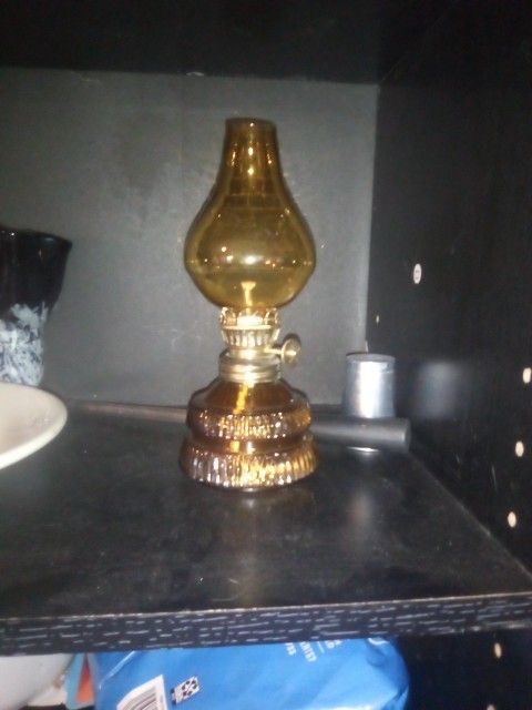 Vntg Small Oil Lamp