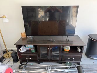 Free TV and TV stand