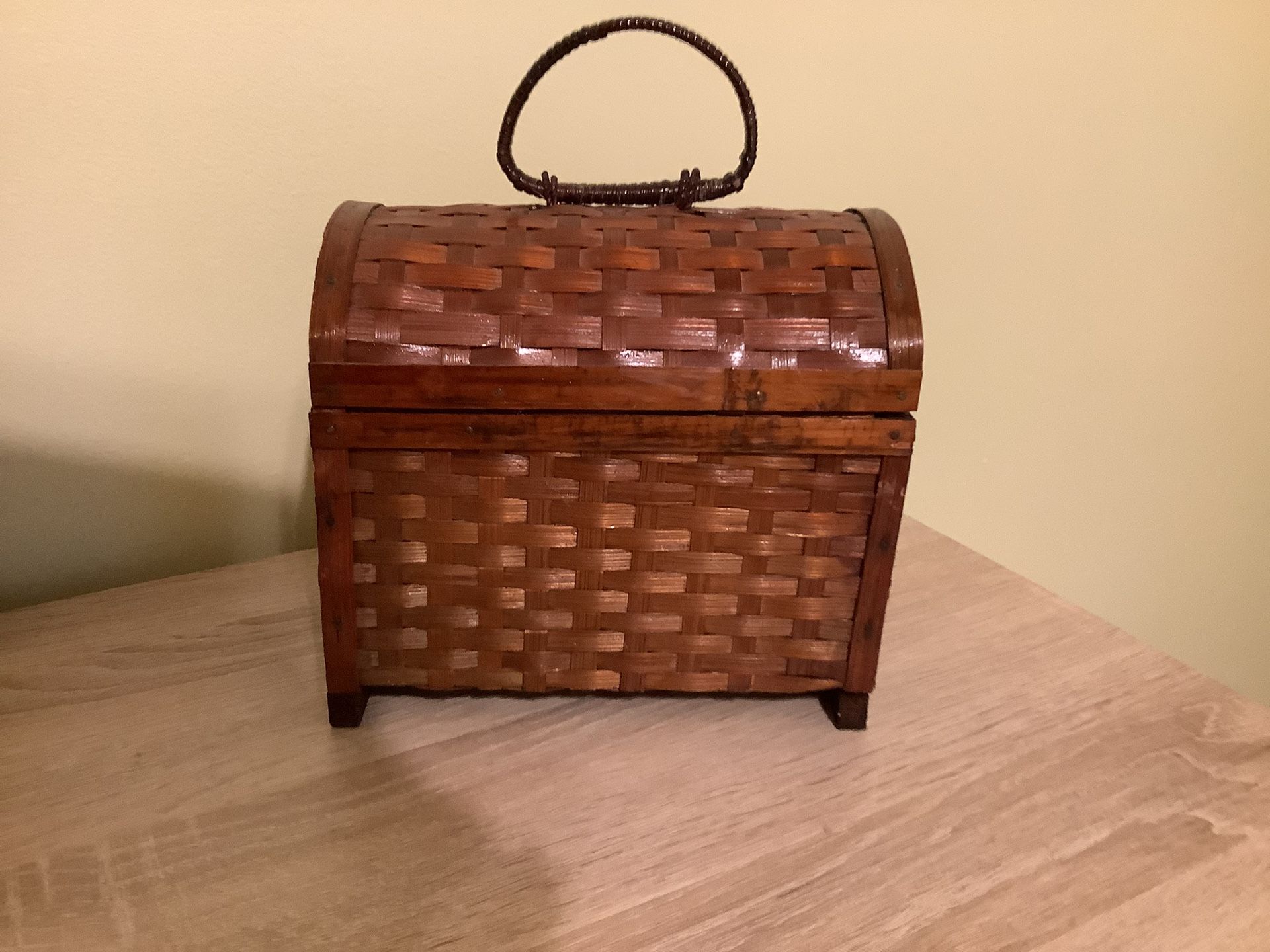 Small Wicker Chest Great To Store Small Things On A Dresser Or Shelf