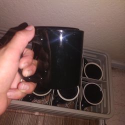 Tazas Negras