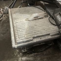 Table Top Wet Tile Saw