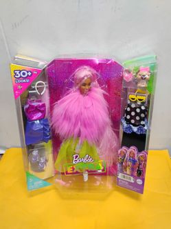 Barbie Extra Doll & Accessories Set