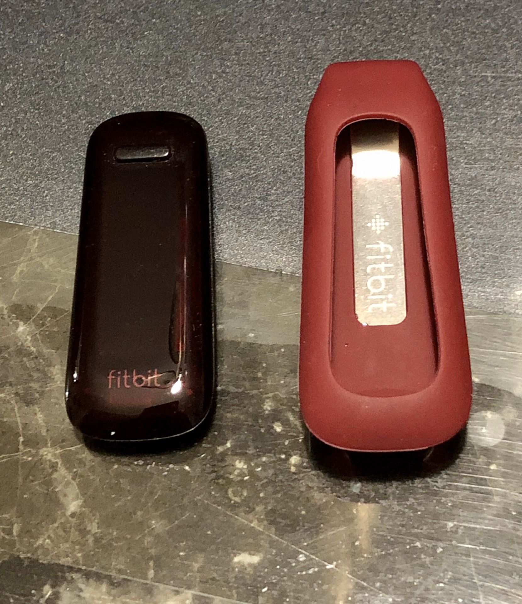 Fitbit One FB103 wireless activity with a clip carry case
