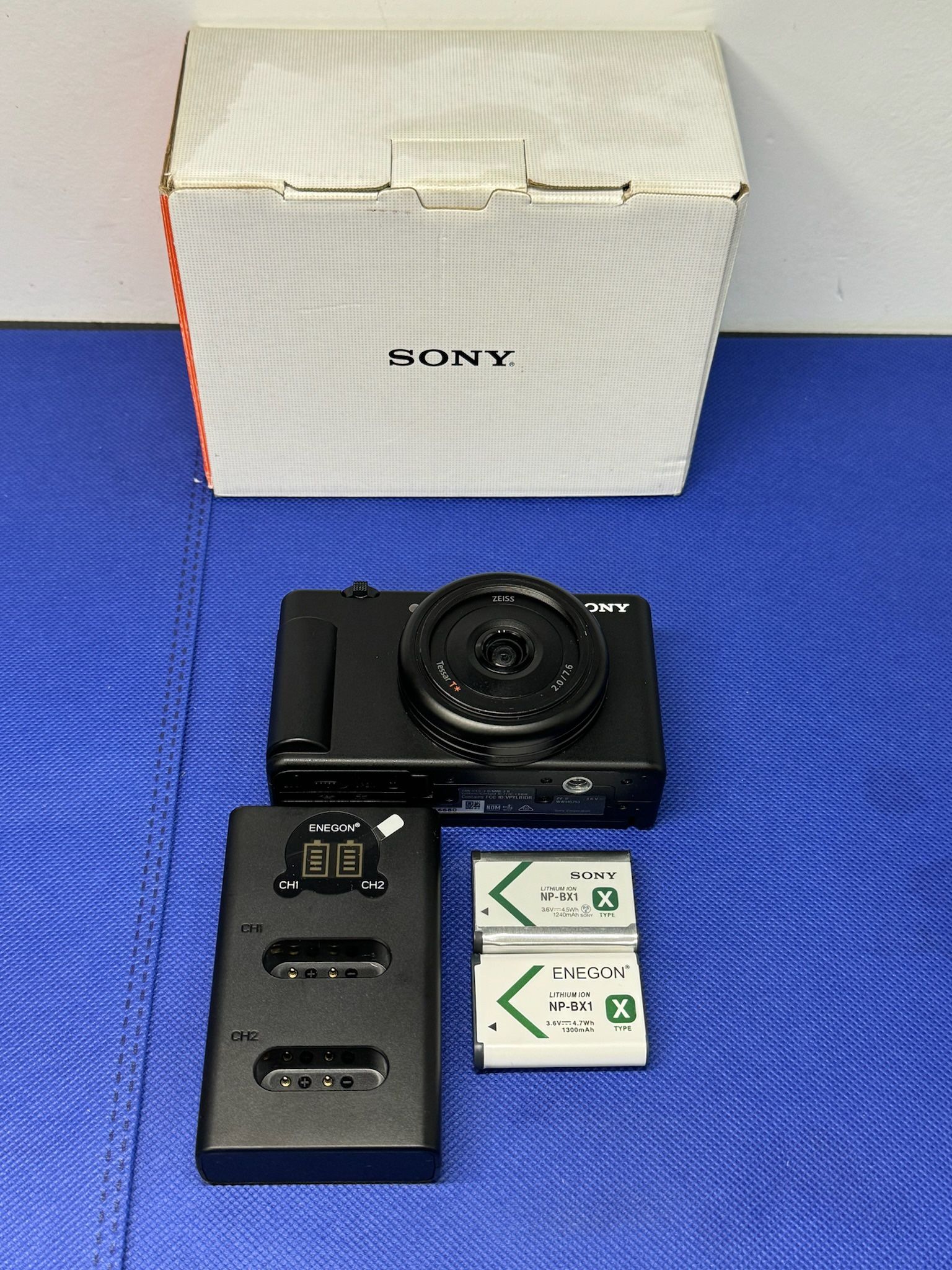 Sony ZV-1F Vlog Camera for Content Creators and Vloggers
