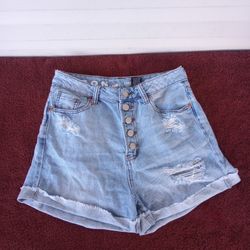 S.O.N.G. Timeless distressed shorts size 5/27 high waisted