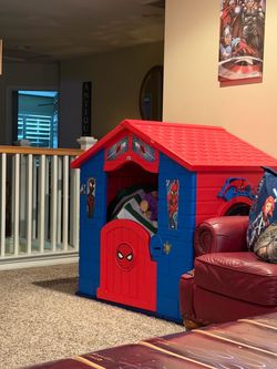 Boys playhouse