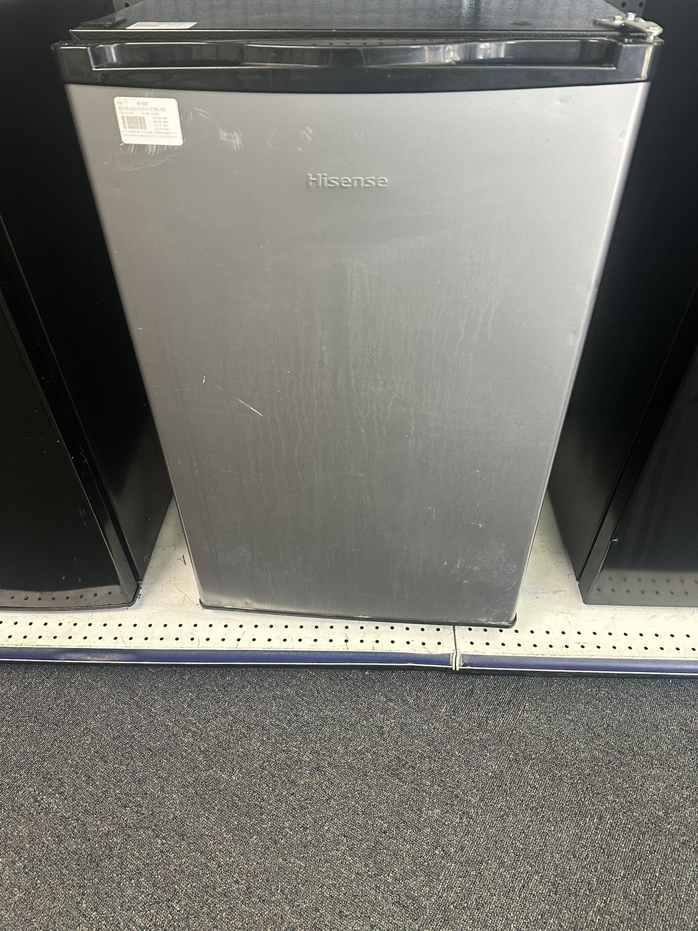 HISENSE SLIVER LARGE MINI FRIDGE