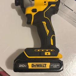 DE WALT 20V IMPACTO BRUSHLESS 