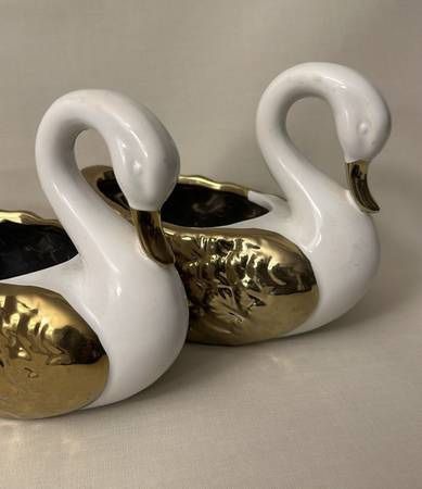 Vintage Set Of 2 Swan Figurine Bowl Succulent Planter Home Decoration Accent