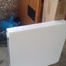 4ft Foldedable Table
