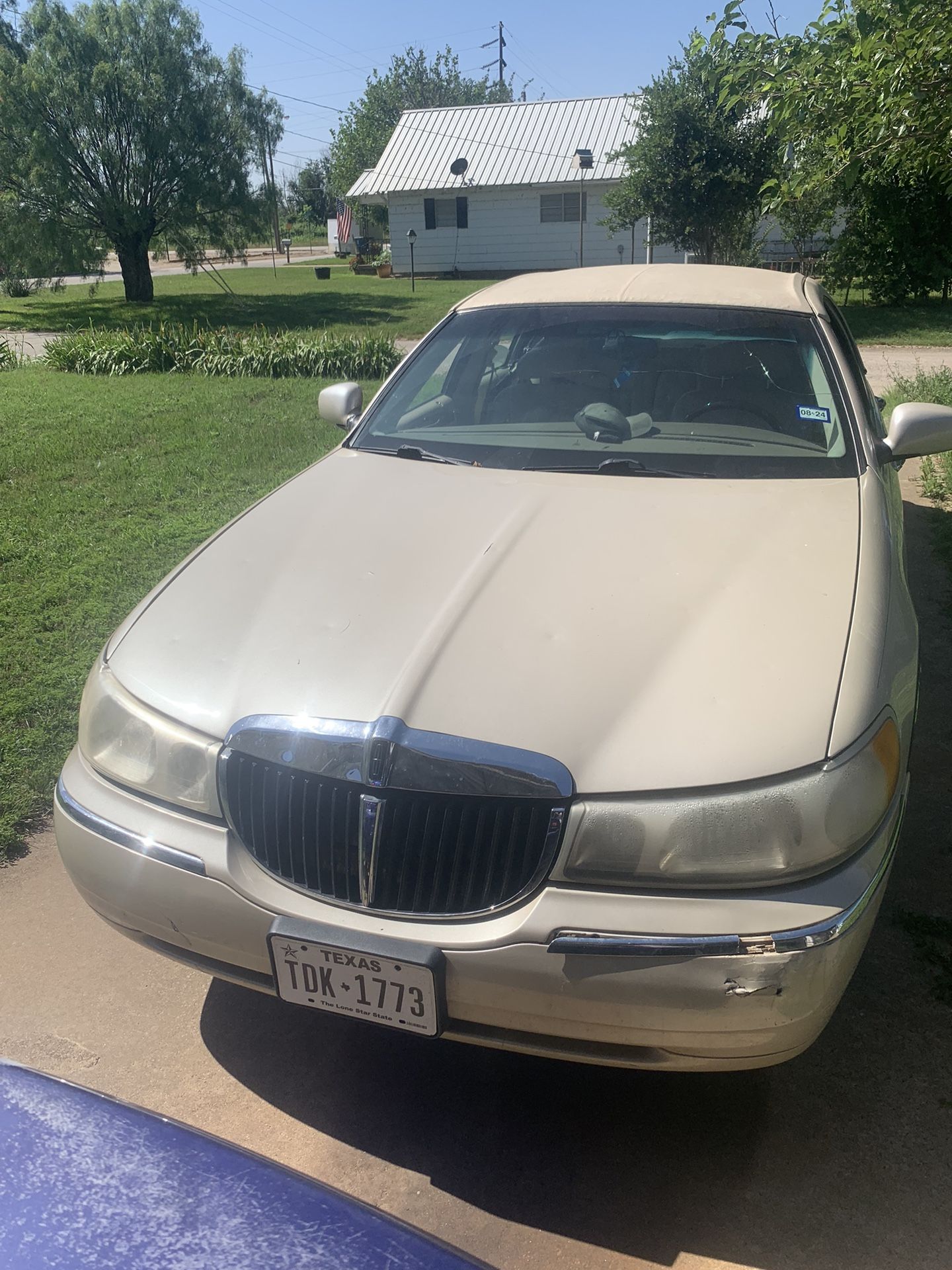 2000 Lincoln Town Car