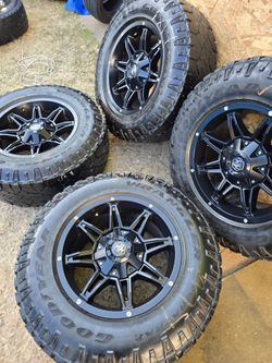 Rims 18 inch universal 6 lugs  f150 and chevy