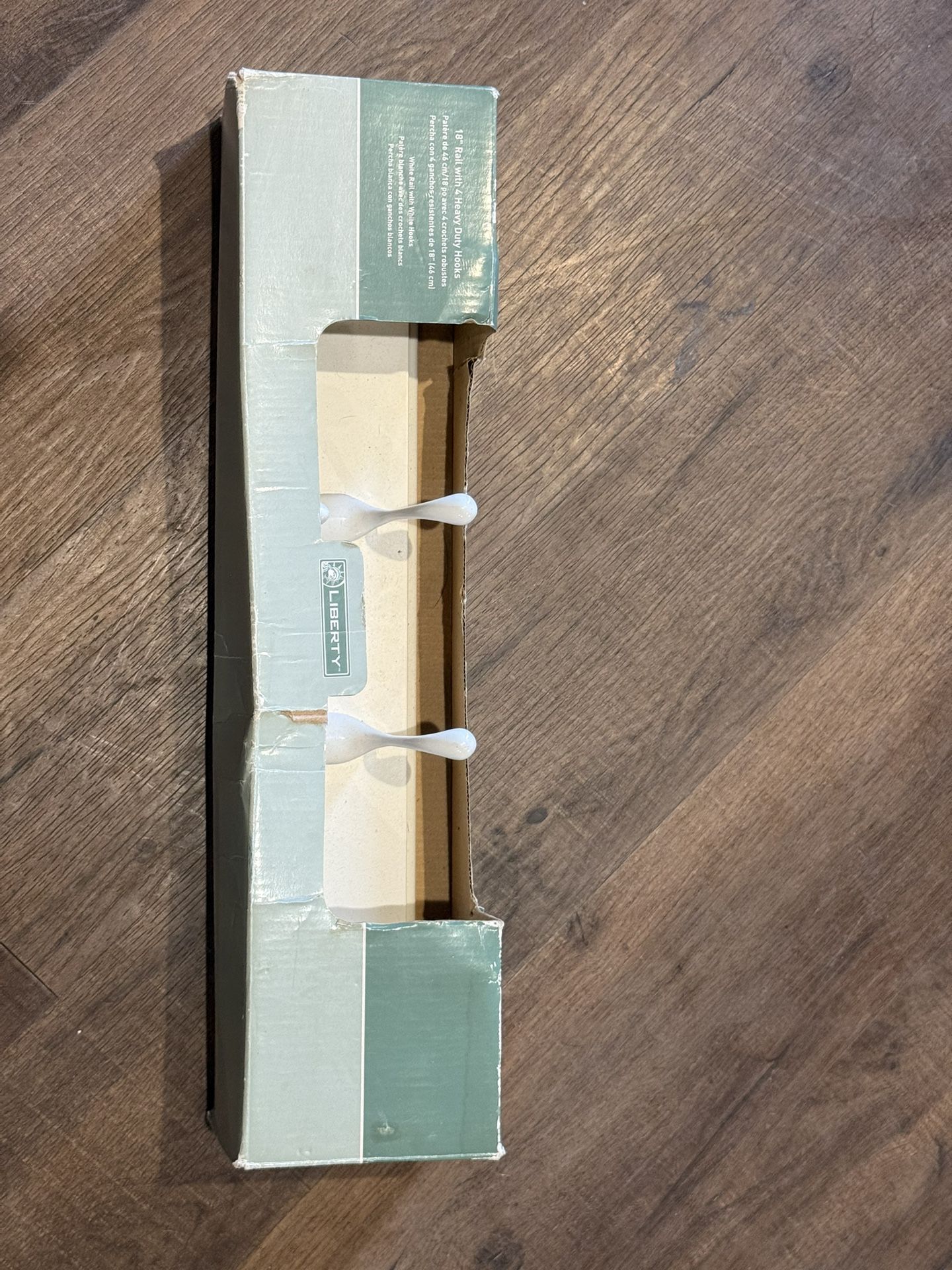 Liberty 18” Rail With 4 Heavy Duty Hook