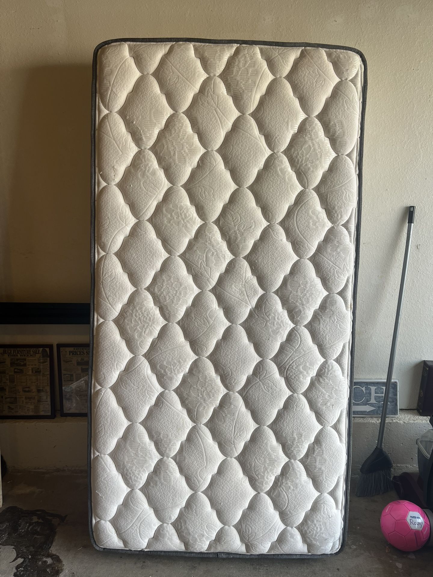 Twin mattress with bed frame