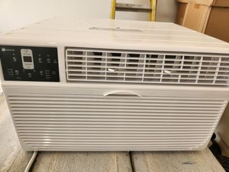 Seasons window AC 12,000 BTU