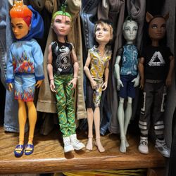 Monster high Dolls