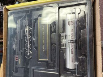 Real King Ready To Run Train Set  Brand New Inbox