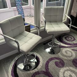 2 White Chrome Swivel Stools