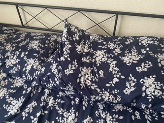 Queen Bed