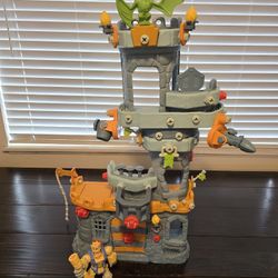 Little Tikes Kingdom Builders Hex Castle playset