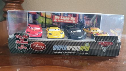 Disney Pixar Cars 2 McQueen, Jeff, Miguel, Lewis Light Up Diecast Cars Set