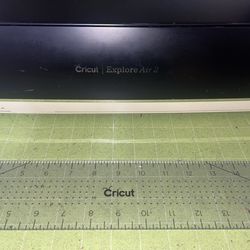 CRICUT explore air 2 (used) READ DESCRIPTION