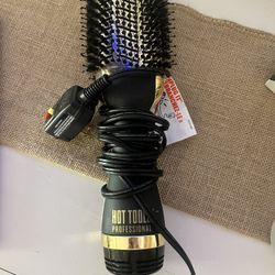 Hot Tools Round Brush