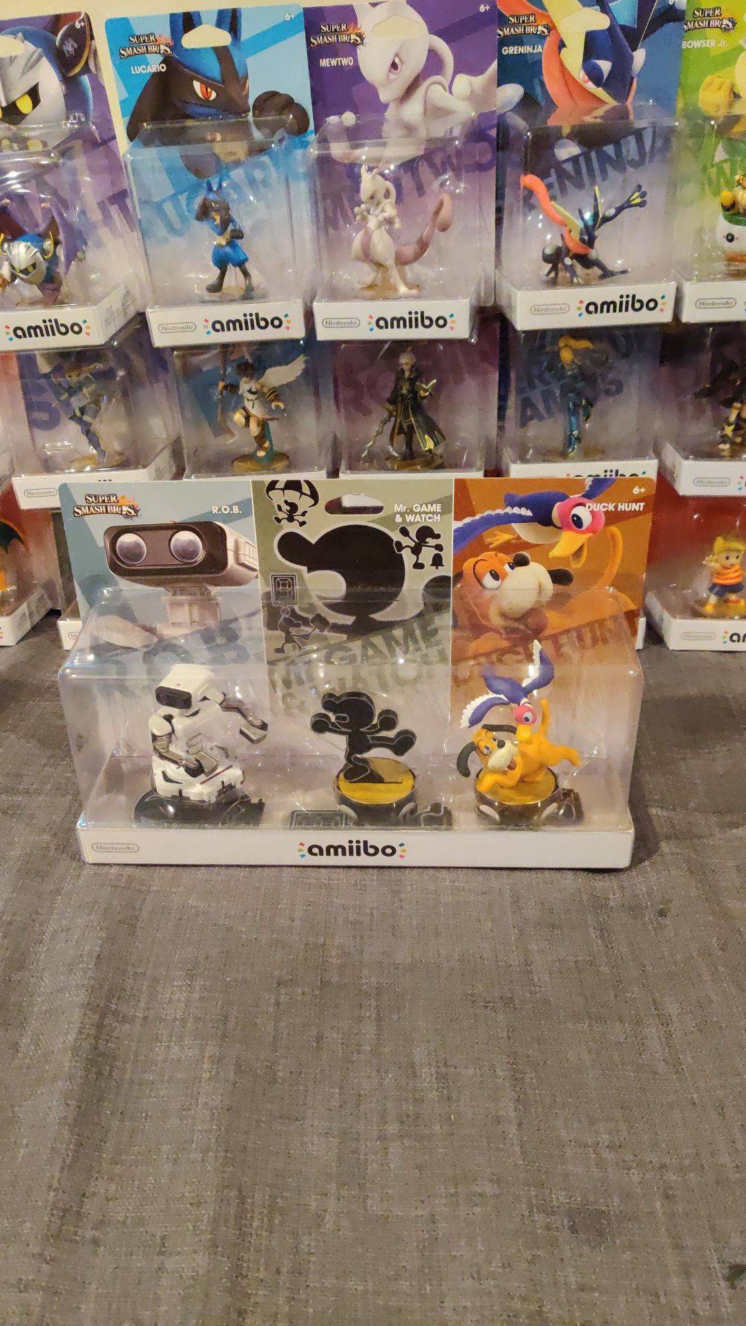 Retro 3 pack ROB, Mr. Game and Watch, Duck Hunt Amiibos