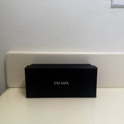 black prada sunglasses