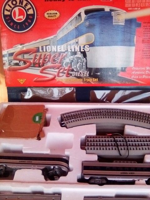 Lionel Super Set