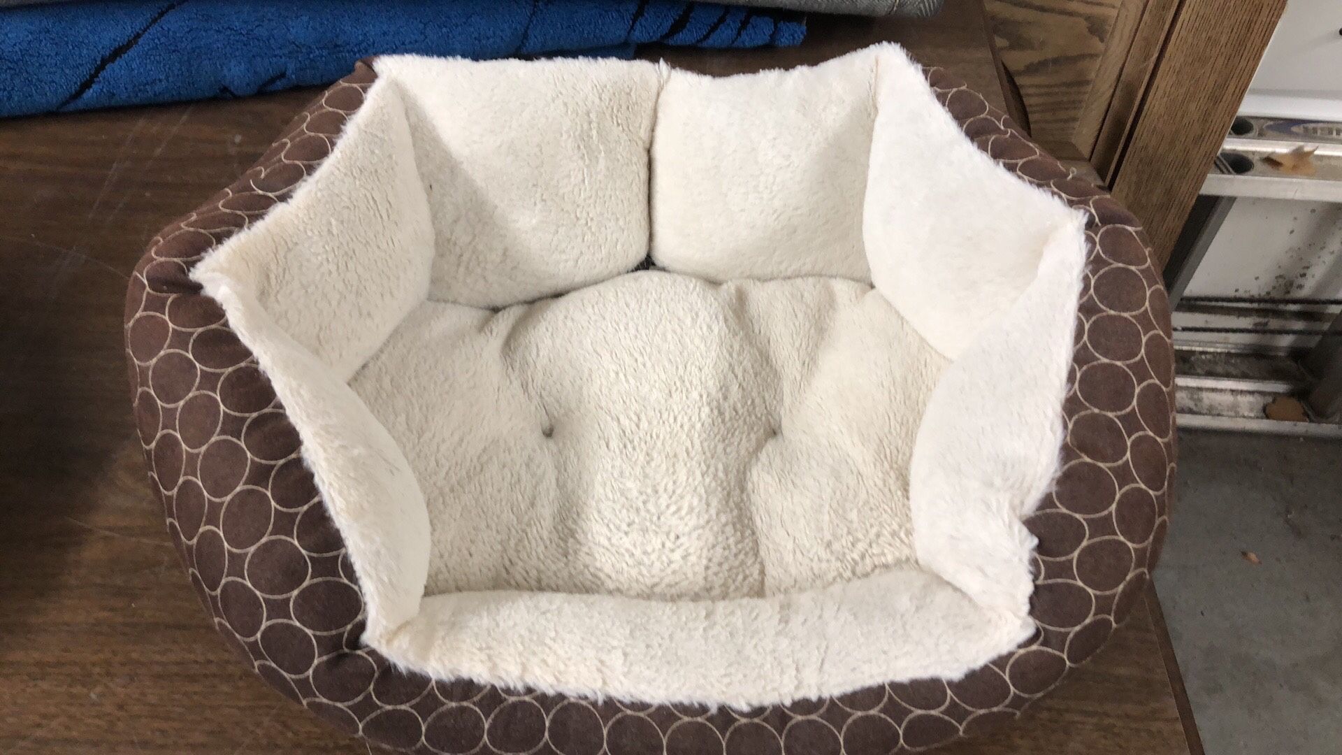 Small dog bed