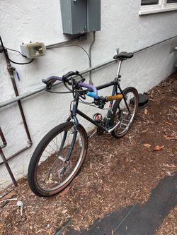 Trek 850 Mountain Bike