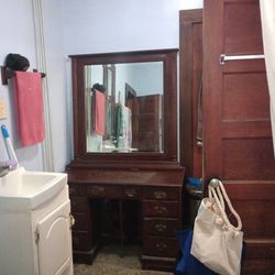 Vintage Vanity With Mirror And Hidden Shelves 