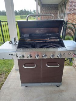 Gas grill